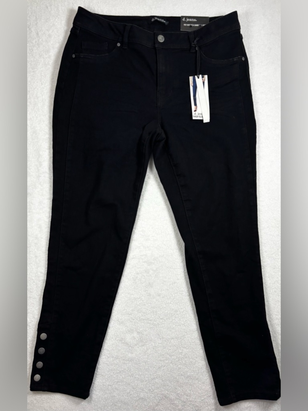 d.jeans slimming high‑waist ankle, women’s black 12 with snap‑trim cuffs NWT